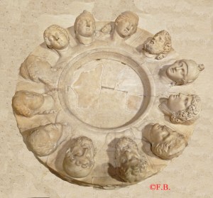 autel_des_douze_dieux_louvre