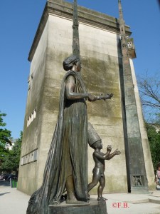 cadran_monument_declaration_droits_homme