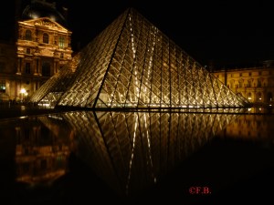 Pyramide du Louvre