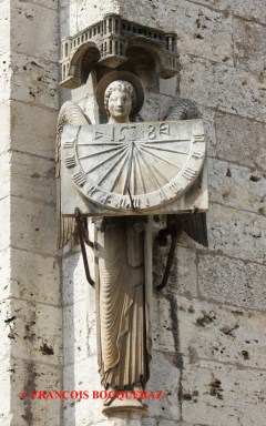 chartres-cadran-solaire-cathedrale-1