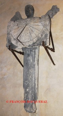 chartres-cadran-solaire-cathedrale-2