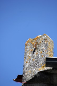 cadran-solaire-pont-l-abbe-d-arnoult